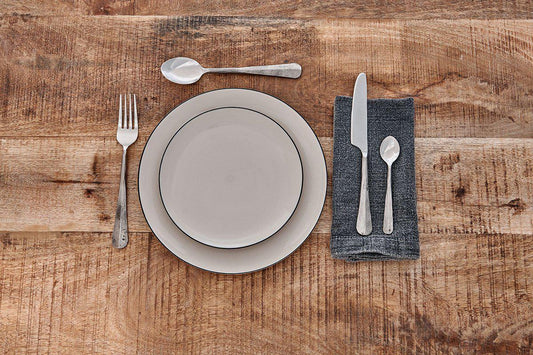 Ensemble de couverts Osko - Argent brossé (Ensemble de 16)