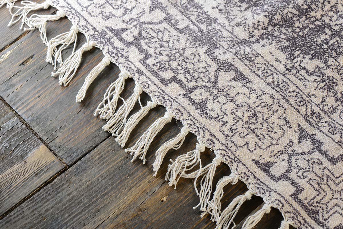 Tapis à motifs anciens Iria