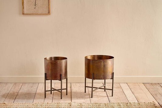 Jardinière en fer Juoni