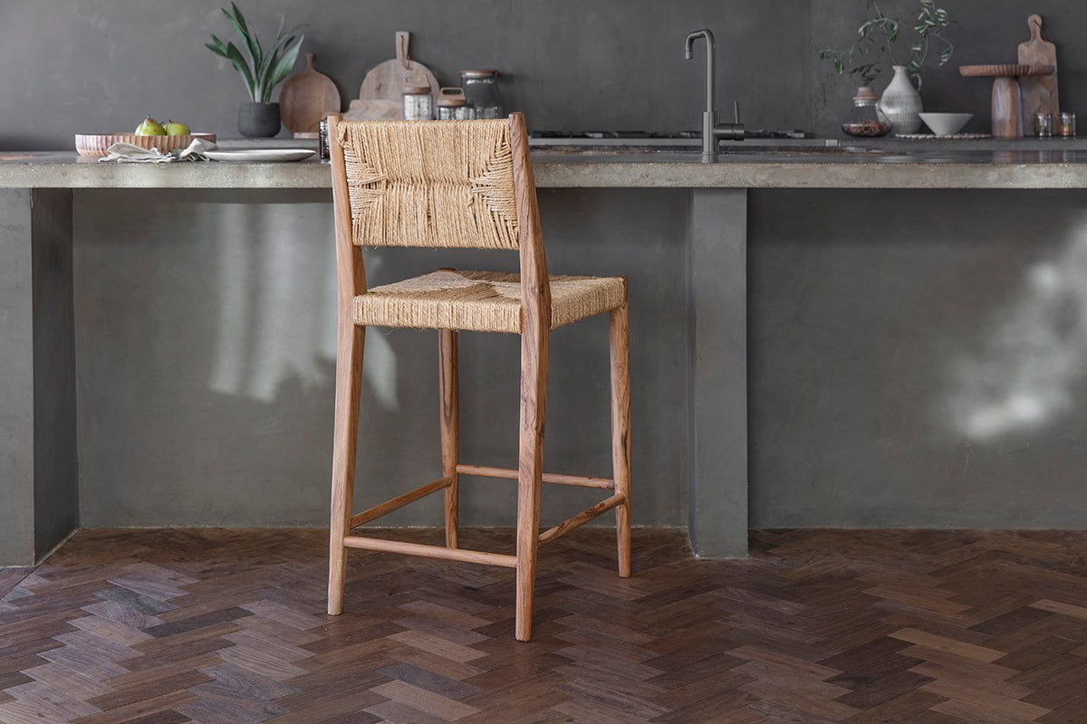 Chaise de comptoir Lohanda en acacia et graminées Munja - Naturelle
