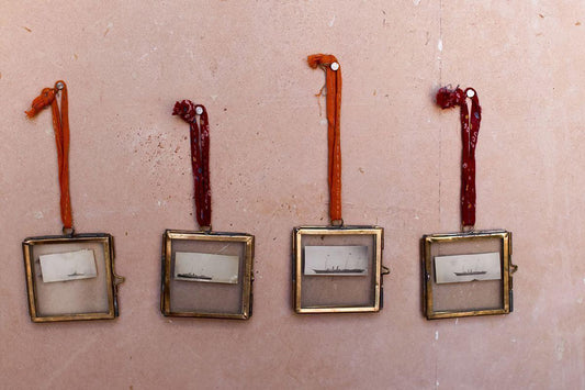 Petit cadre Kiko en laiton antique (lot de 4)