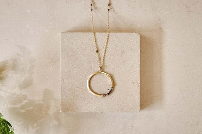 Collier en pyrite Obini